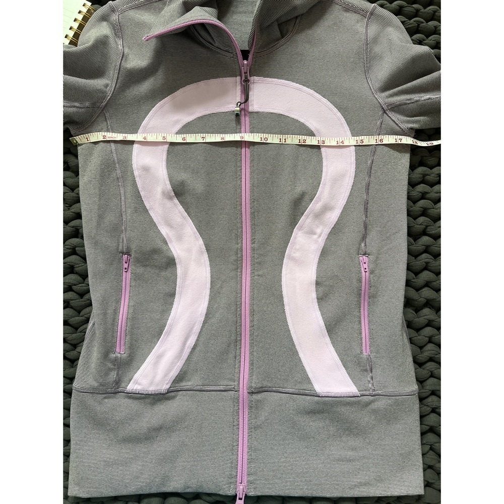 LULULEMON IN STRIDE FULL ZIP WOMEN’S PURPLE JACKET - SIZE 6 - Picture 5 of 8